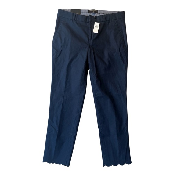 Banana Republic Factory Pants - Banana Republic Factory Avery NWT pants 4 Dark blue Straight Scalloped Ankle